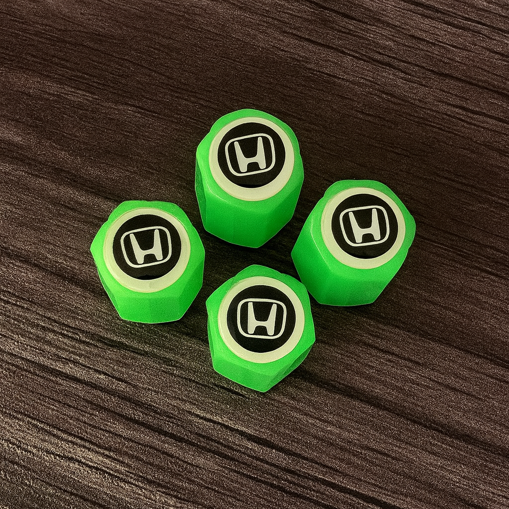 Sada 4 Fosforeskujících Krytek Na Kola S Logem