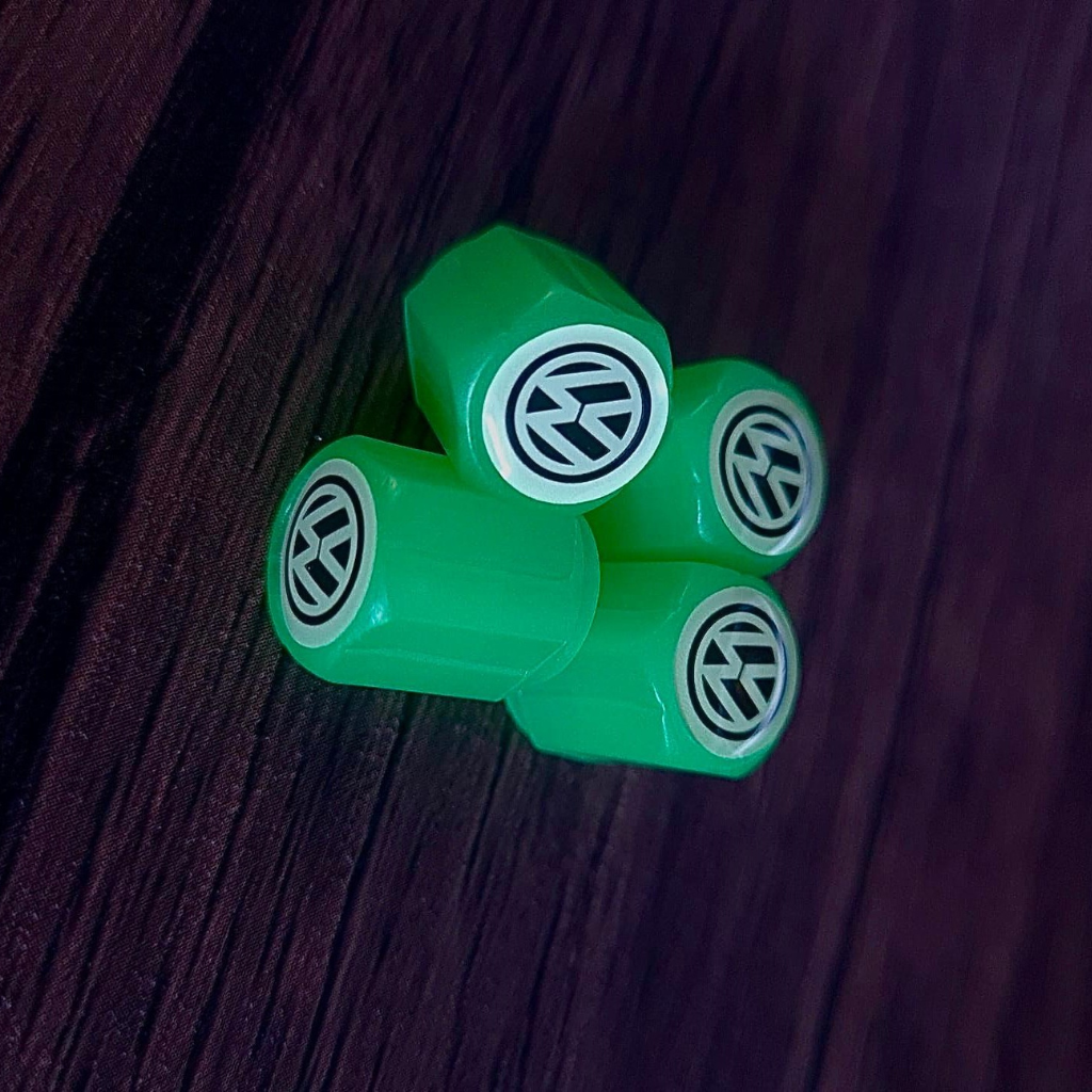 Sada 4 Fosforeskujících Krytek Na Kola S Logem