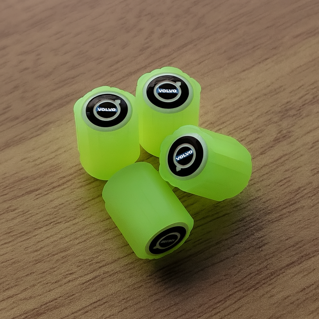 Sada 4 Fosforeskujících Krytek Na Kola S Logem